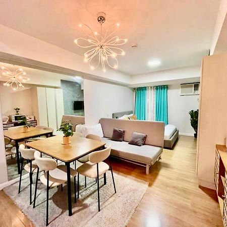 Abreeza Studio Suite 2321 - Pool, Wifi, City View, Washer, Ac, Netflix, Mall Davao City 외부 사진