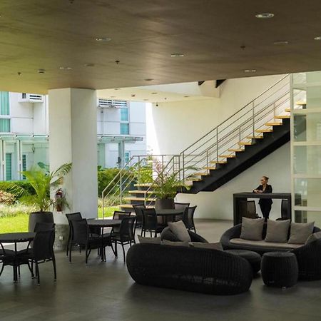 Abreeza Studio Suite 2321 - Pool, Wifi, City View, Washer, Ac, Netflix, Mall Davao City 외부 사진