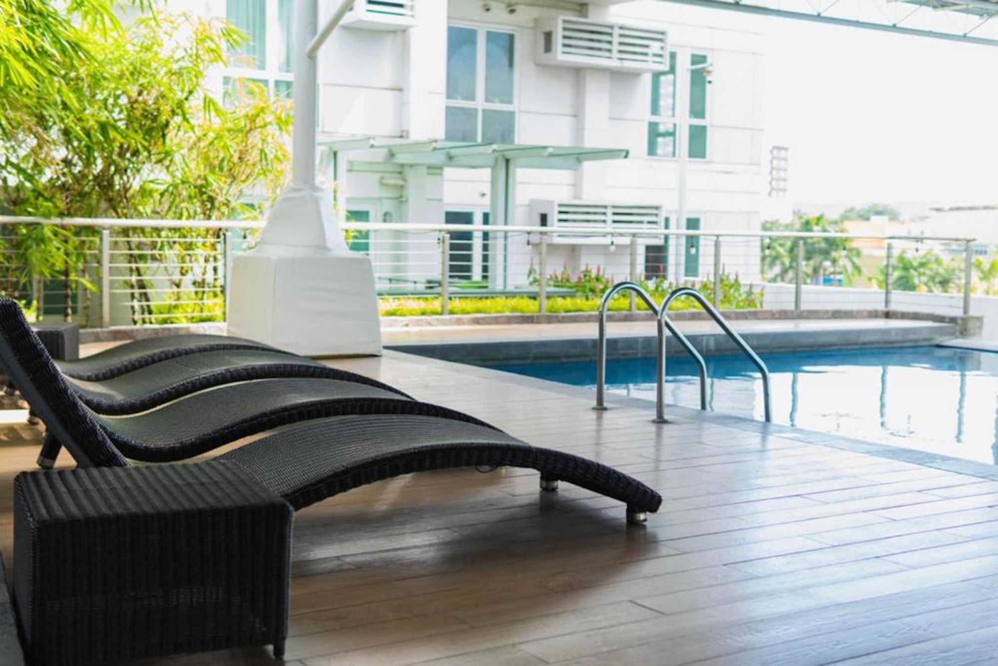 Abreeza Studio Suite 2321 - Pool, Wifi, City View, Washer, Ac, Netflix, Mall Davao City 외부 사진